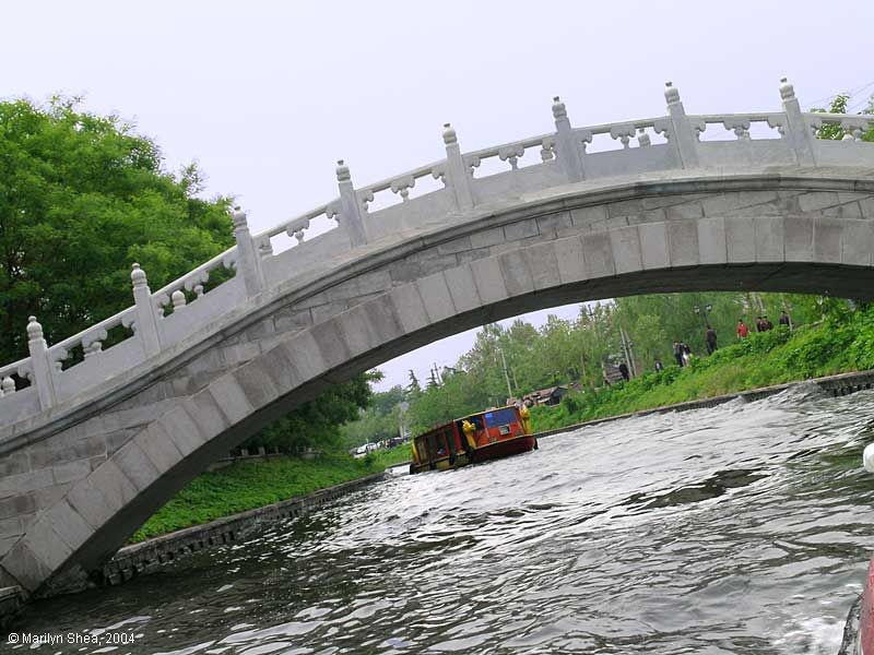 Canal boat Beijing Zoo  北京动物园