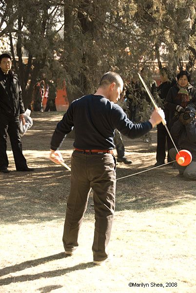 YoYo Expert at the Temple Fair