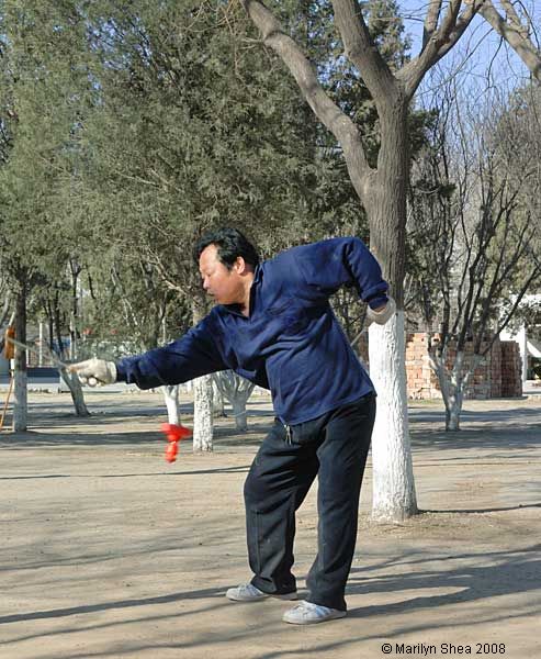 Chinese Yo-yo 空竹