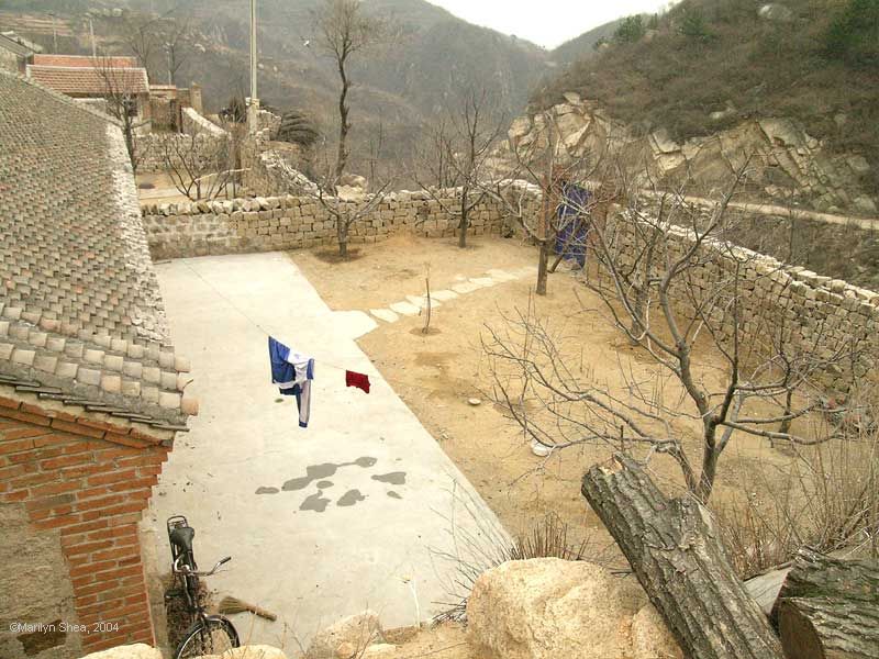 Clothes hanging to dry in a courtyard